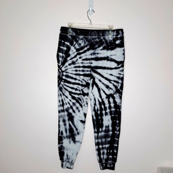 Peloton Black and White Tie-Dye Joggers - Picture 4 of 10